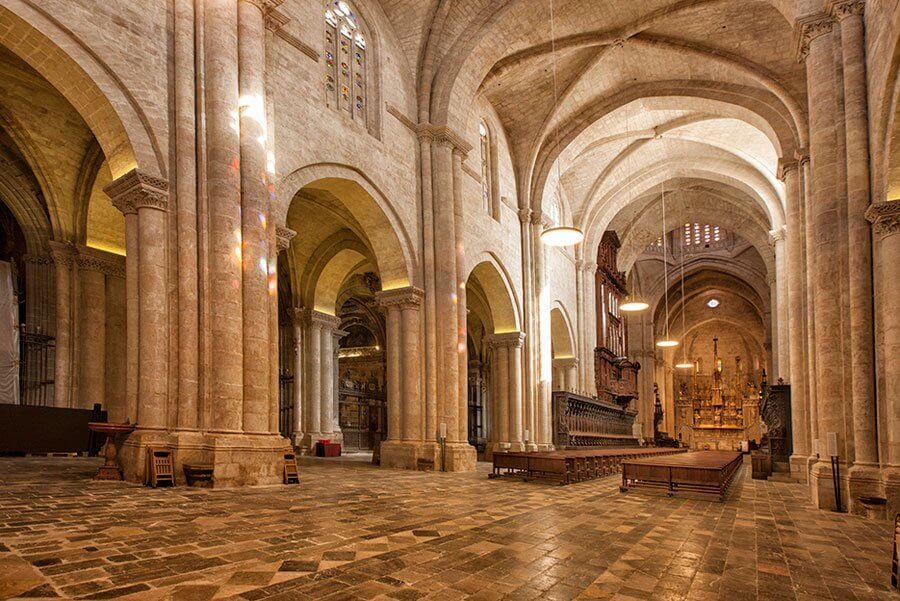 Catedral de Tarragona - Nave central y laterales